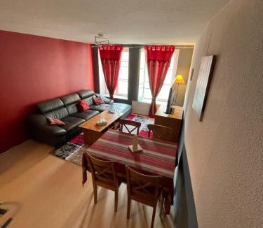 Verdun Apartment | Appartement COSY rue Chaussée