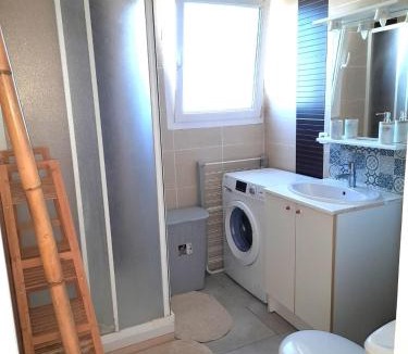 Vic-la-Gardiole Apartment | Appartement cosy et terrasse spacieuse