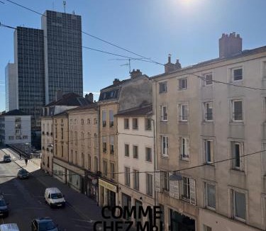 Poincare - Foch - Anatole France - Croix de Bourgogne Apartment | Appartement Cosy - Le Patton à Nancy Centre - Gare TGV