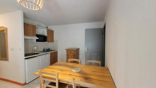 Arreau Apartment | Appartement Cosy, Piscine, Sauna