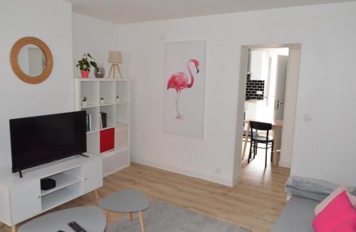 Saint-Martin-du-Littoral Apartment | Appartement Cosy proche Bord de Mer