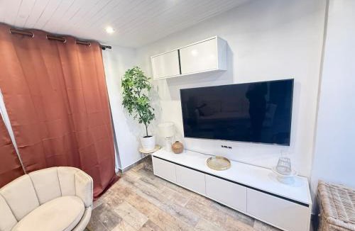 Montmorot Apartment | Appartement Cosy terrasse