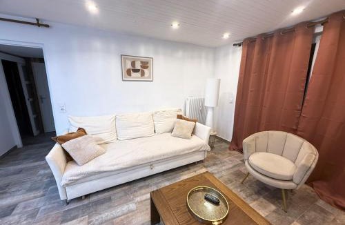 Montmorot Apartment | Appartement Cosy terrasse