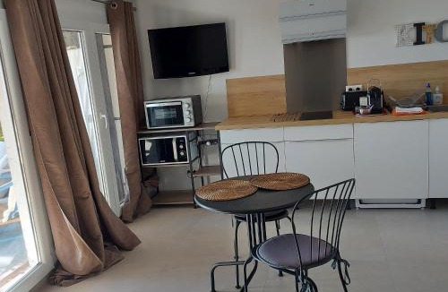 Magagnosc Apartment | Appartement cosy vue mer
