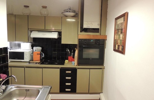 La Real Apartment | Appartement cosy, wifi et parking.