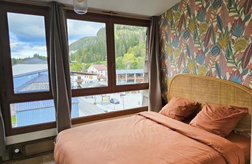 Mijoux Apartment | Appartement départ rando, VTT, Vue Panoramique