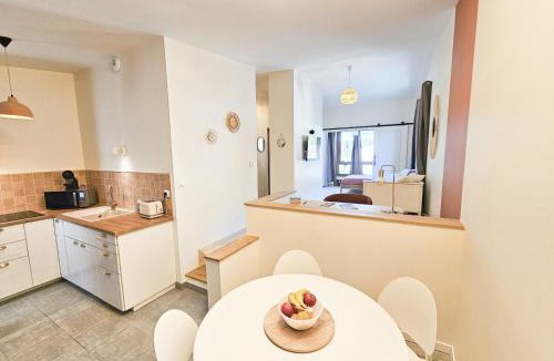 Mijoux Apartment | Appartement départ rando, VTT, Vue Panoramique