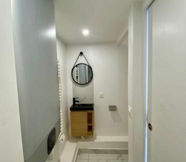 Quartier de la Plaine-de-Monceaux Apartment | Appartement d'architecte proche Arc de Triomphe-2P