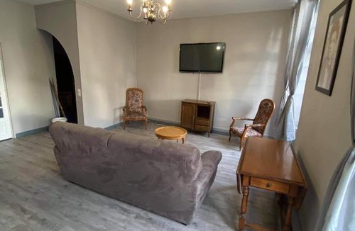 Charleville-Mezieres Apartment | Appartement du grillardin- place Ducale