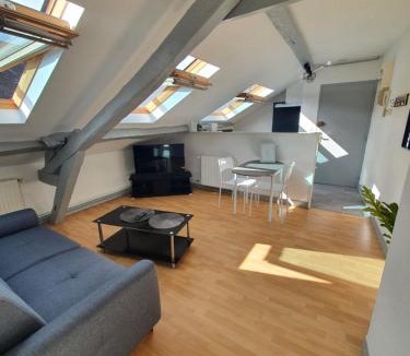 Charleville-Mezieres Apartment | Appartement du musée
