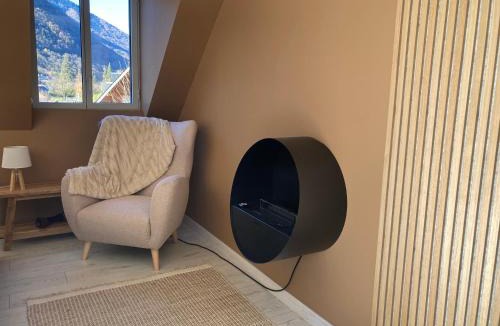 Saint-Mamet Apartment | Appartement de Prestige Neuf, Vue Montagne et 2 Balcons St Mamet, Luchon