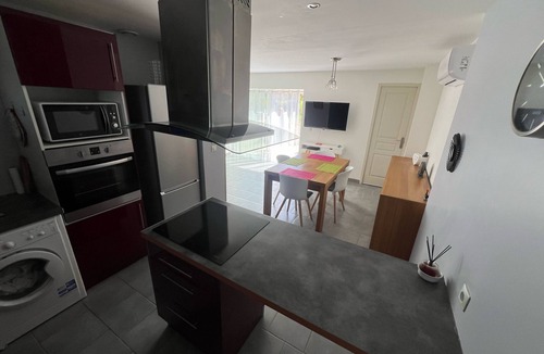 Narbonne Apartment | Appartement Dans Domaine Viticole à 7km des Plages et 5 Mins du Centre-ville