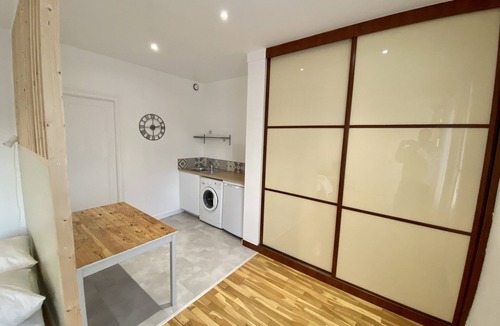 Cesson-Sevigne Apartment | Appartement dans un corps de ferme