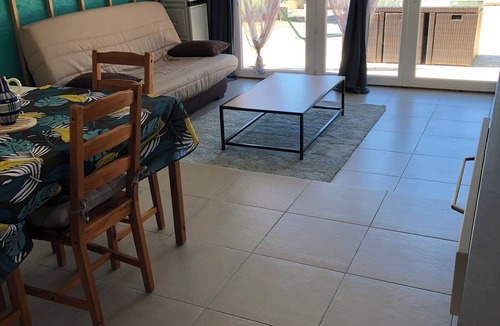 Llauro Apartment | Appartement Dans Havre de Paie Avec Grande Piscine et vue Imprenable