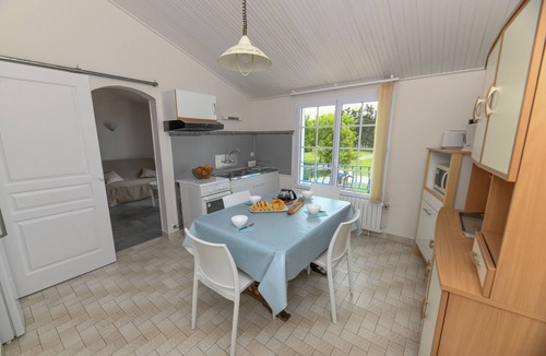 Jard-sur-Mer Apartment | Appartement Dans Résidence de Charme, au Calme et à Proximité des Plages