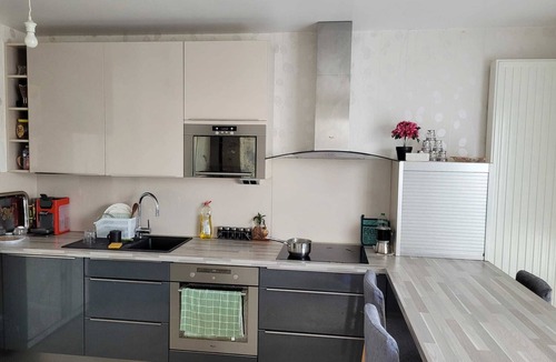 Plateau - Mont-Valerien Apartment | Appartement Dans une Résidence, Très Charmant Proche de Paris et la Défense
