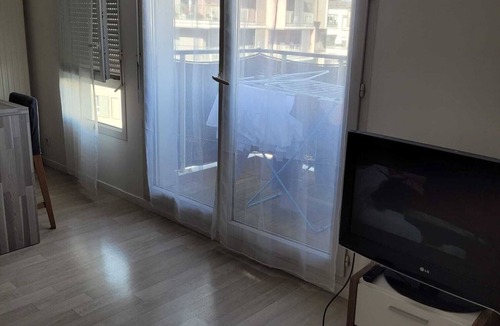 Plateau - Mont-Valerien Apartment | Appartement Dans une Résidence, Très Charmant Proche de Paris et la Défense