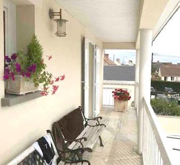 Checy Apartment | Appartement de 2 chambres a Checy