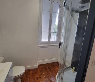 Graulhet Apartment | Appartement de Charme avec tomettes et Parquet