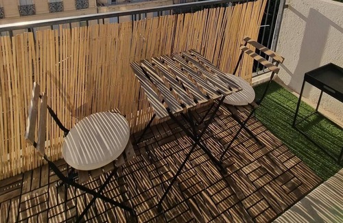 Les Chartreux Apartment | Appartement de Charme Avec Balcon Ensoleillé au Cœur de Marseille