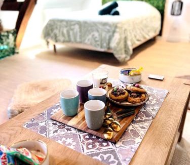 Lacroix-Saint-Ouen Apartment | Appartement de Charme