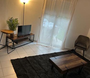 Portet-sur-Garonne Apartment | Appartement deux chambres jardin parking