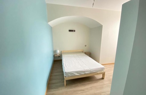 Savigne-sur-Lathan Apartment | appartement de la cour Izorée