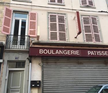 La Tour-du-Pin Apartment | Appartement de la nation 2