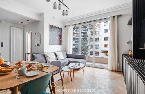 Porte-Dauphine Apartment | Appartement de prestige avec balcon - Paris 16e