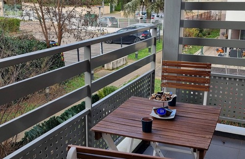 Chassieu Apartment | Appartement de Standing au Centre de Chassieu