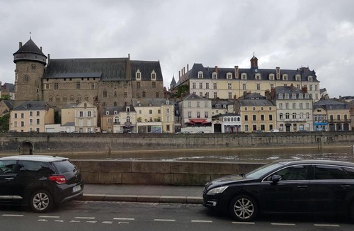 Centre-ville rive gauche Apartment | Appartement de style dans l'hyper-centre de Laval