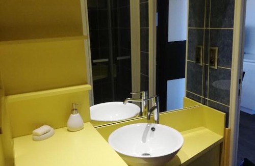 Tarbes Apartment | APPARTEMENT DESIGN AU CENTRE AVEC BALCON