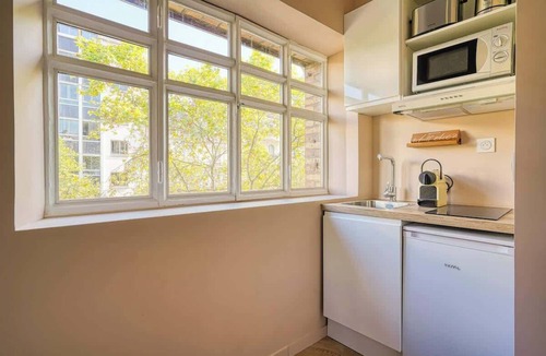 Quartier de la Plaine-de-Monceaux Apartment | Appartement design et lumineux, proche Wagram