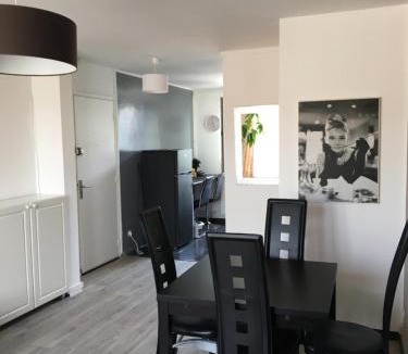 Coteaux Ouest Apartment | APPARTEMENT Deux chambres Salon Parking Rouen Kindarena
