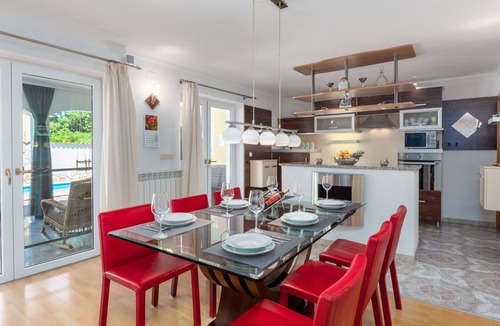 Kaldanija Apartment | Appartement Dino by Interhome