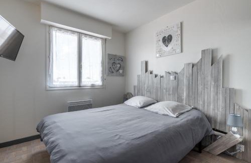 Courseulles-sur-Mer Apartment | Appartement dos à la marina - Proche de la plage