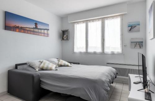 Courseulles-sur-Mer Apartment | Appartement dos à la marina - Proche de la plage
