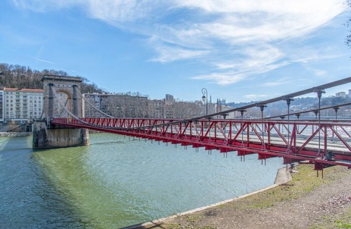 9th Arrondissement Apartment | Appartement du Quai - Welkeys