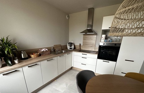 Montmeyran Condo | Appartement Duplex Dans Maison