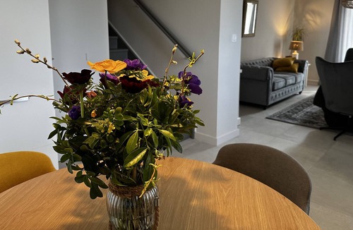 Montmeyran Condo | Appartement Duplex Dans Maison