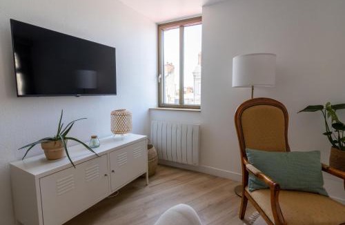 Saumur Apartment | APPARTEMENT DUPLEX SAUMUR CENTRE, refait à neuf, à proximité du château