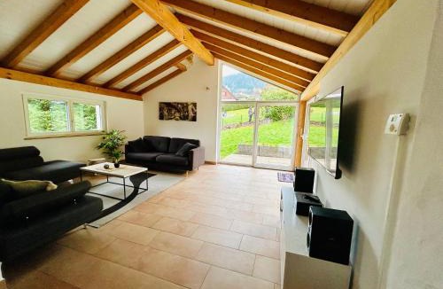 Val-de-Travers Apartment | Appartement duplex spacieux