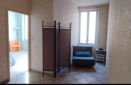 Agen Apartment | Appartement duplex spacieux en hypercentre avec garage privé