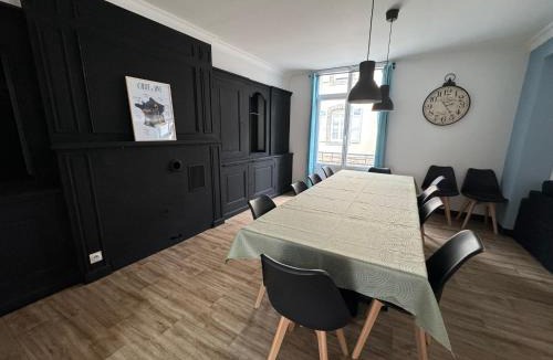 Mayenne Apartment | Appartement en centre-ville - Local vélos disponible