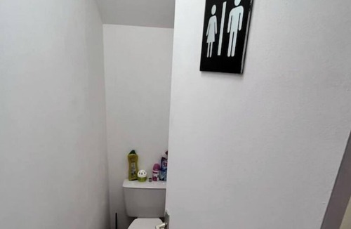 Caudebec-les-Elbeuf Apartment | Appartement en Plein Centre D'elbeuf