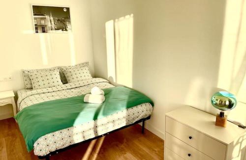 Puteaux Apartment | Appartement en résidence calme/Puteaux - La Défense