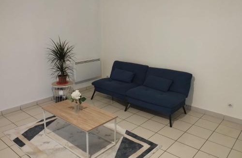 Mantes-la-Ville Apartment | appartement entier 2 chambres