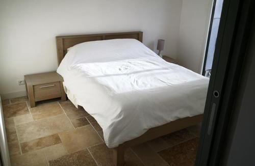 Saint-Morillon Apartment | Appartement entier dans dépendance