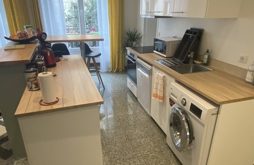 Quartier de la Porte-Saint-Denis Apartment | Appartement Entier
