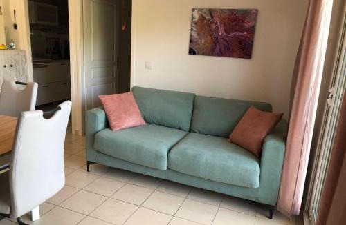 Peret Apartment | Appartement entre lac et mer avec piscine